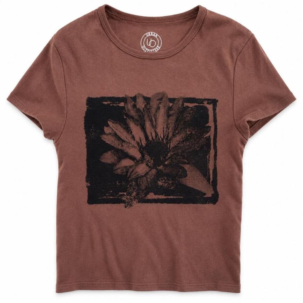 Urban Outfitters Chocolate Floral Graphic Cropped Top Women Medium